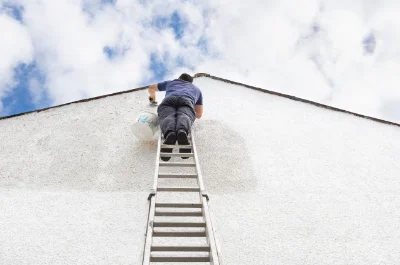 Peinture extérieure à Saint-Paul-en-Gâtine — façades et ravalement